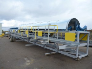 Convoyeur à courroie aérien pour concentré de fer